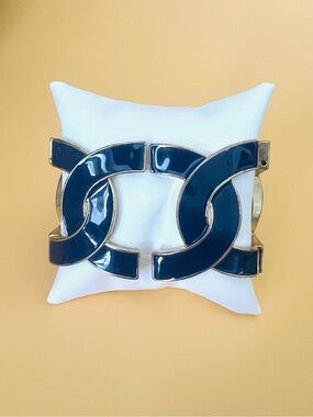 Large blue enamel bracelet gold tone base